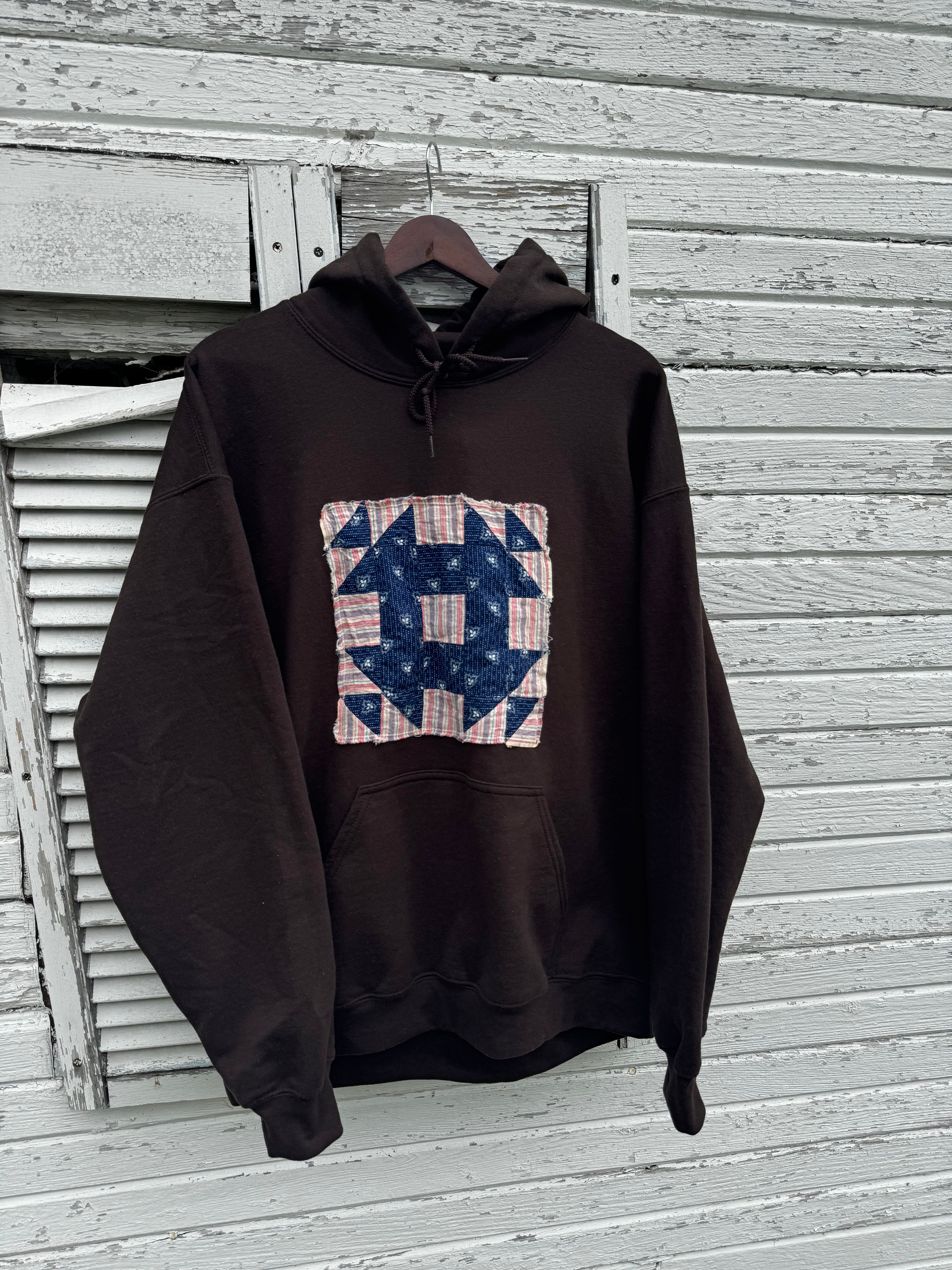 Large Brown Sweatshirt w/ Quilt Block
