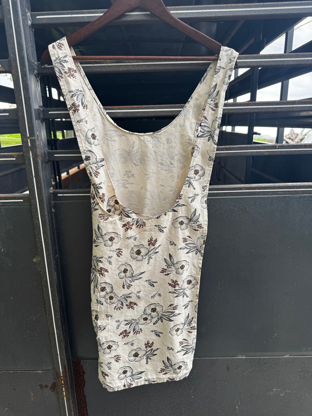 Floral Apron w Front Pocket